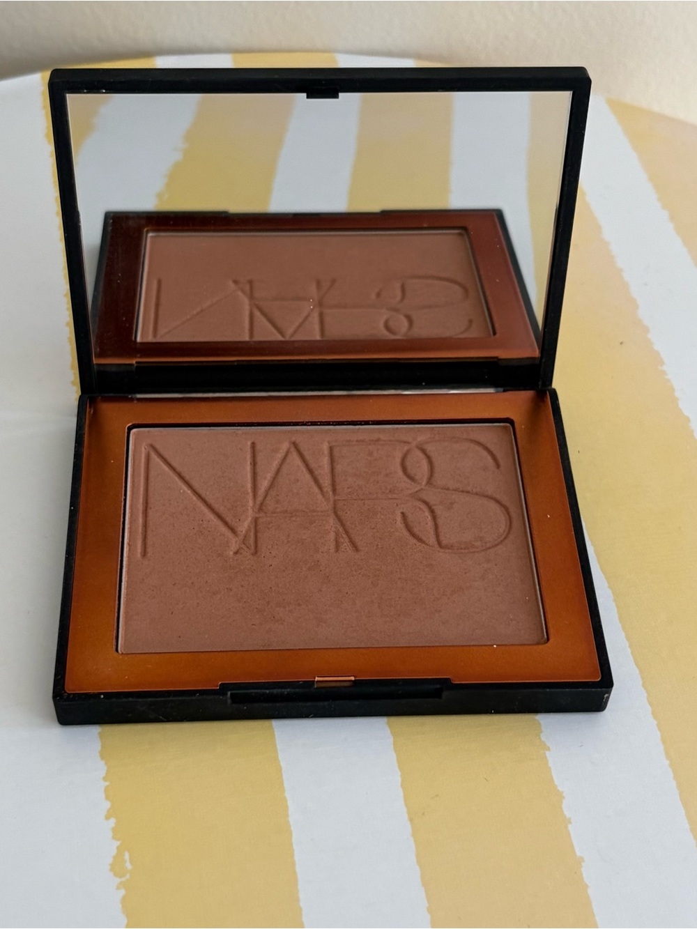 NARS Bronzing Powder Laguna 01